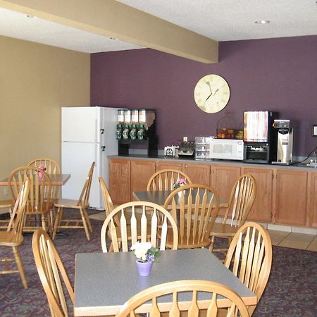 Pocahontas Inn & Suites Екстер'єр фото